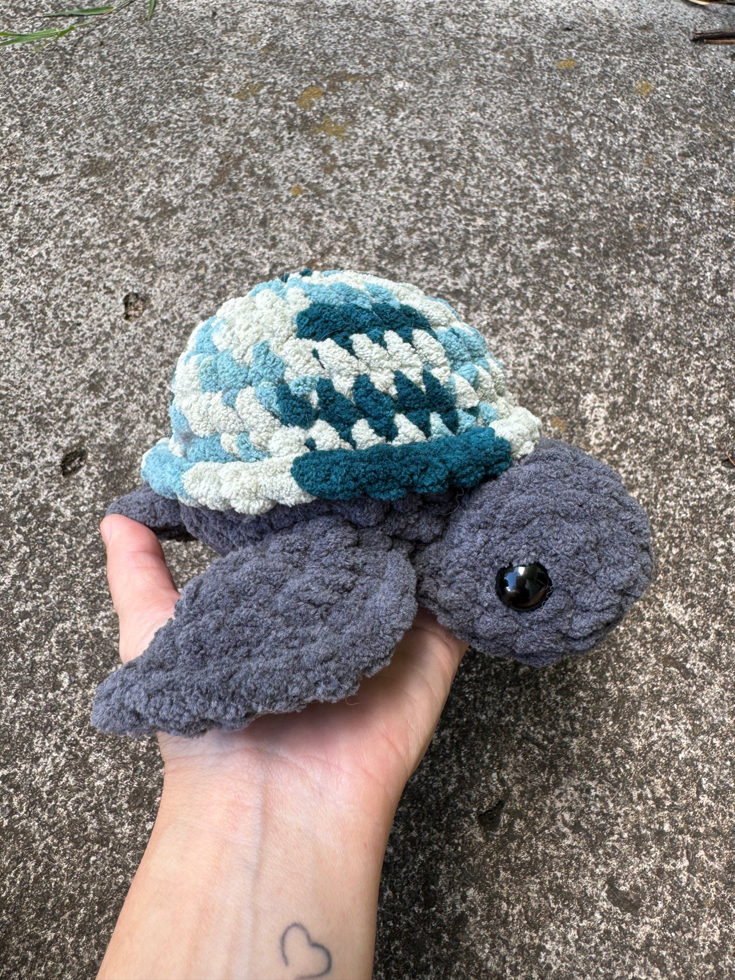 Crochet Turtles – Your Perfect Companion for Stress Relief and Comfort!