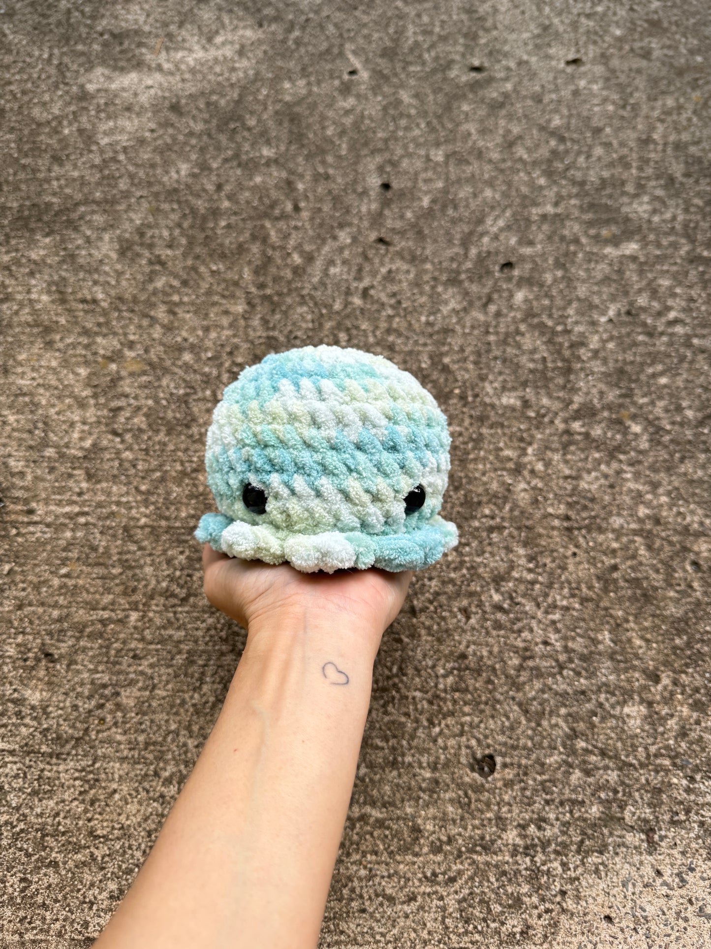 Crochet Octopus – Your Perfect Companion for Stress Relief and Comfort!