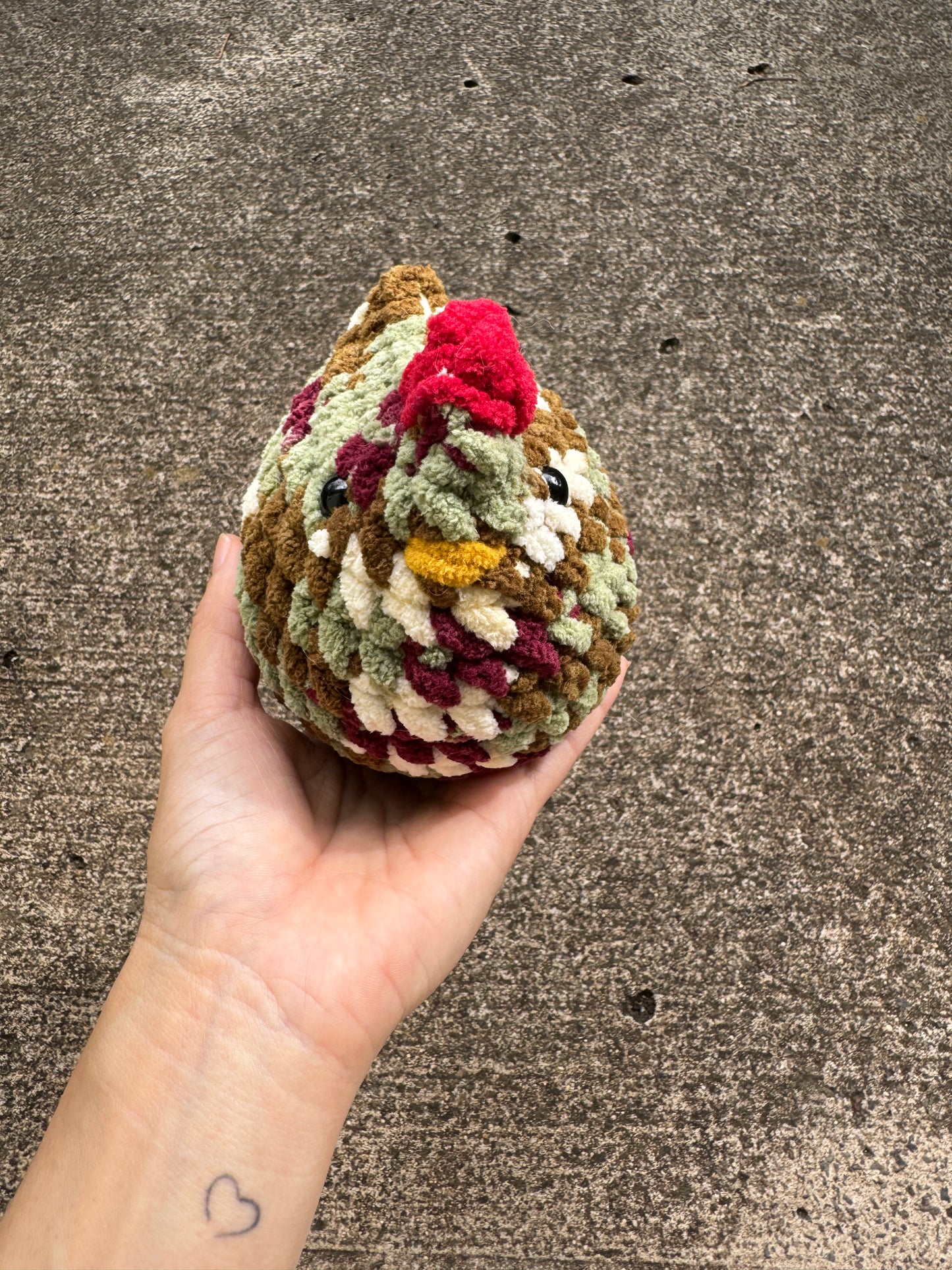 Crochet Chicken – Your Perfect Companion for Stress Relief and Comfort!